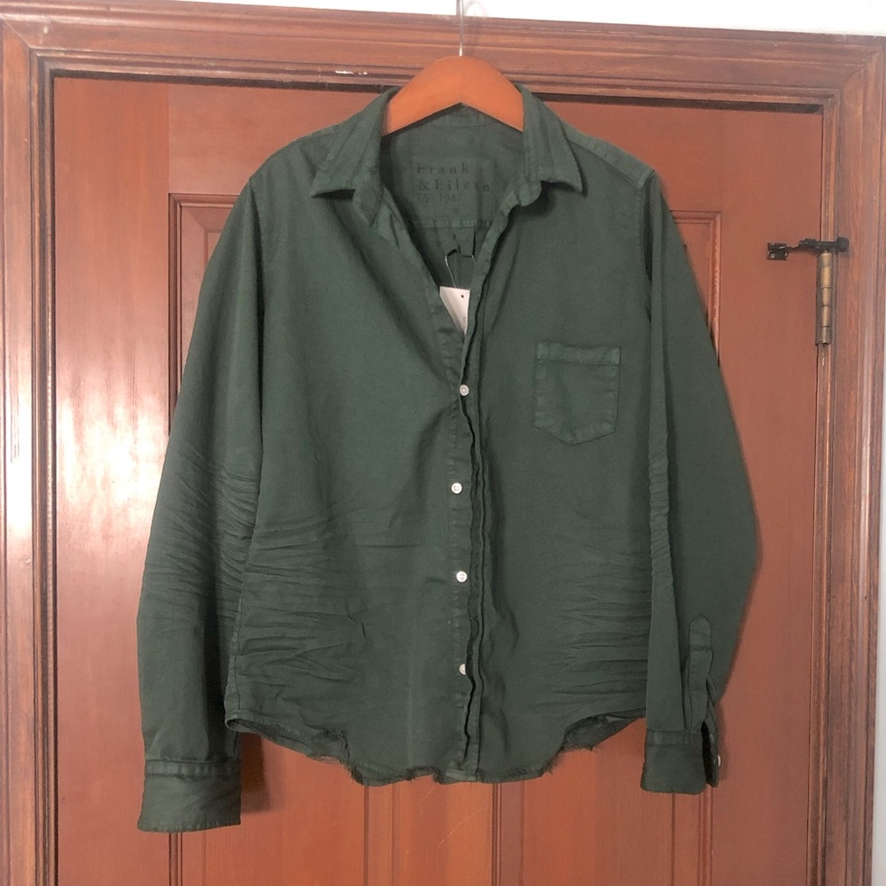 NWT Frank & Eileen Barry woven button down shirt in Forest, size Medium
